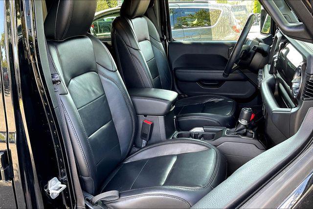 Photo of 2019 Black Clearcoat Jeep Wrangler Unlimited