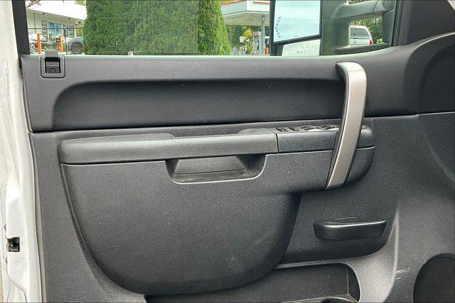 Photo of 2011 Summit White Chevrolet Silverado 3500