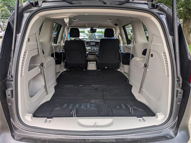 Photo of 2023 Granite Crystal Metallic Clearcoat Chrysler Voyager