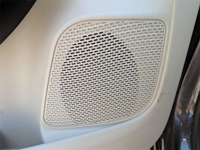 Photo of 2023 Granite Crystal Metallic Clearcoat Chrysler Voyager