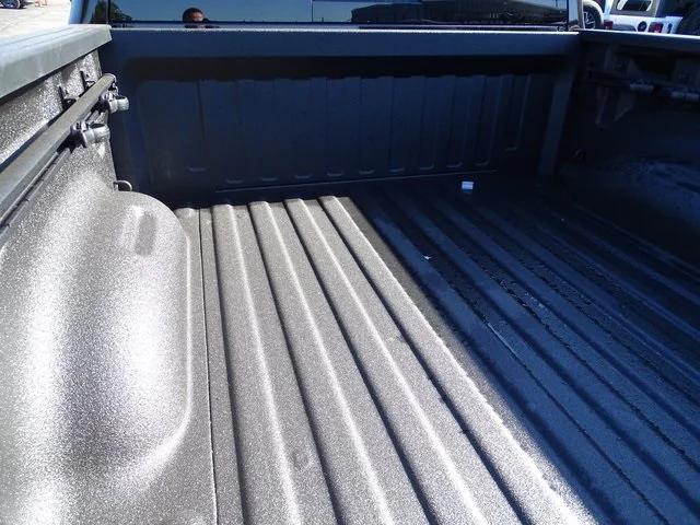 Photo of 2026 Diamond Black Crystal Pearlcoat RAM 1500