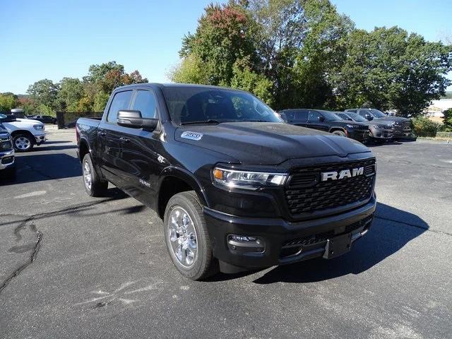 Photo of 2026 Diamond Black Crystal Pearlcoat RAM 1500