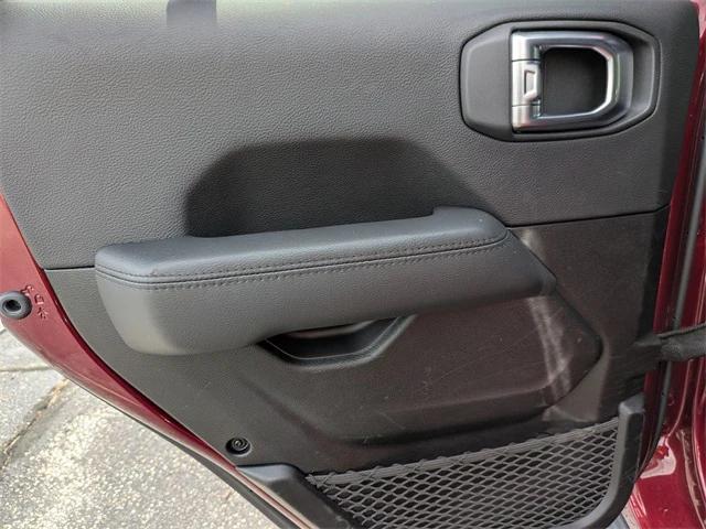 Photo of 2021 Snazzberry Pearlcoat Jeep Wrangler Unlimited