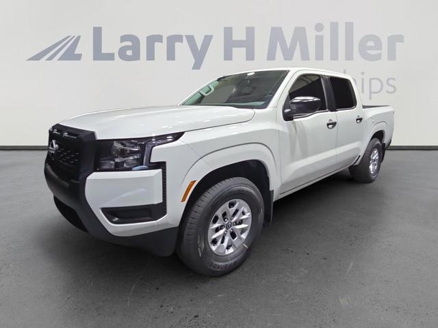 Photo of 2025 Glacier White Nissan Frontier