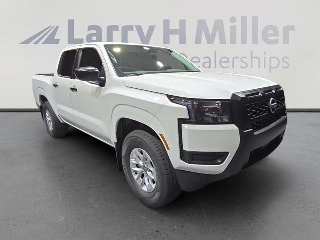 Photo of 2025 Glacier White Nissan Frontier