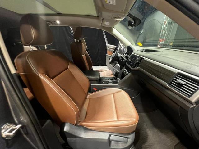 Photo of 2021 Platinum Gray Metallic Volkswagen Atlas