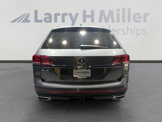 Photo of 2021 Platinum Gray Metallic Volkswagen Atlas