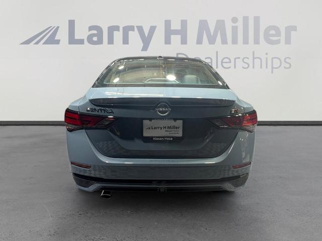 Photo of 2025 2t Gry Blk Roof Nissan Sentra