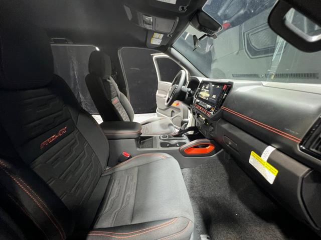 Photo of 2026 Glacier White Nissan Frontier