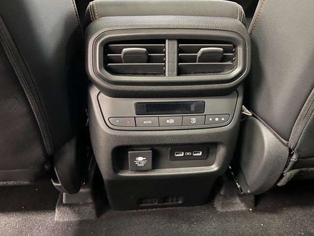 Photo of 2025 Diffused Sky Pearl Honda Pilot