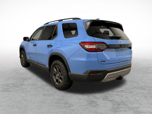 Photo of 2025 Diffused Sky Pearl Honda Pilot