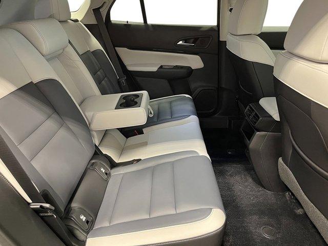 Photo of 2025 Snowfall Pearl Honda Prologue