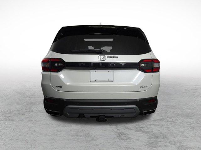 Photo of 2025 Platinum White Pearl Honda Pilot