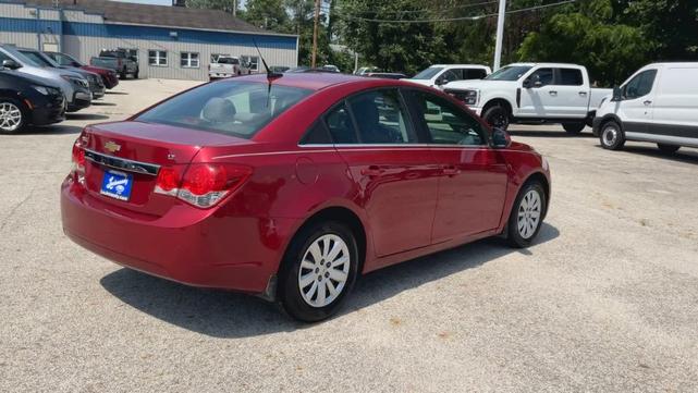 Photo of 2011 Red Chevrolet Cruze