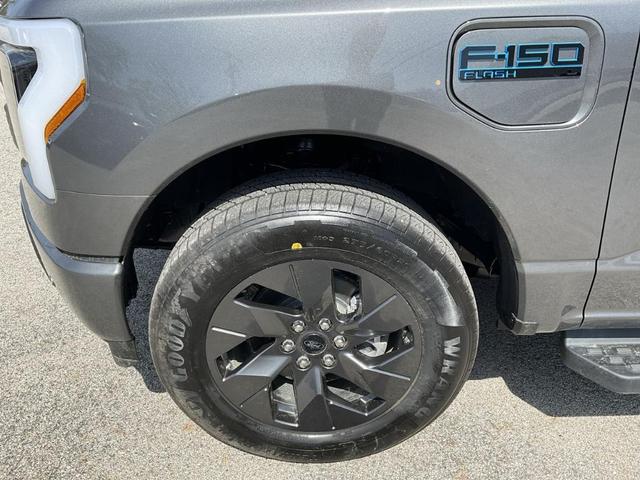 Photo of 2025 Gray Ford F-150 Lightning