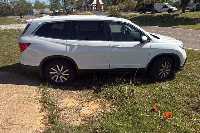 Photo of 2020 Platinum White Pearl Honda Pilot