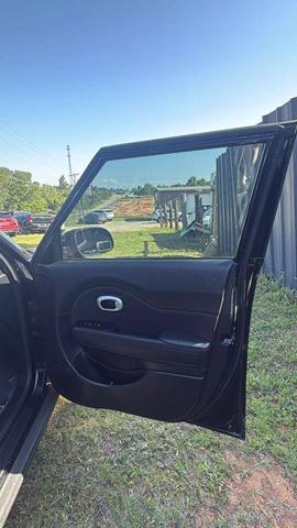 Photo of 2016 Shadow Black Kia Soul