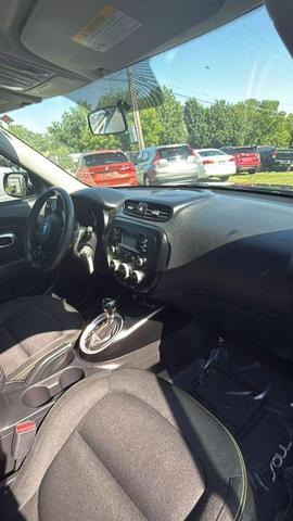 Photo of 2016 Shadow Black Kia Soul