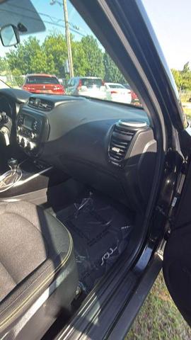 Photo of 2016 Shadow Black Kia Soul