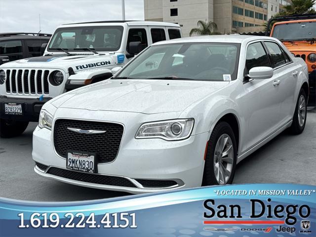 2023 Chrysler 300