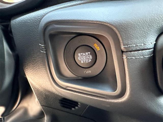 Photo of 2025 Black Clearcoat Jeep Gladiator