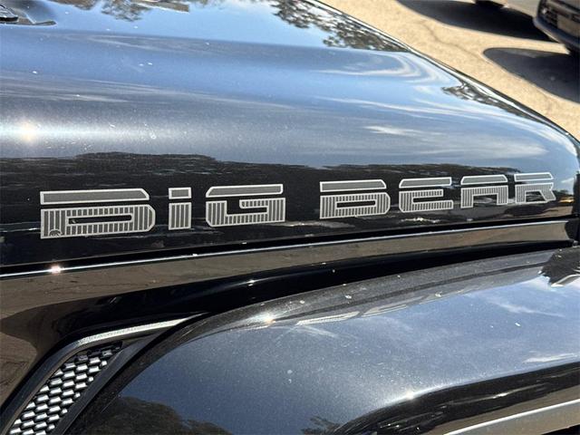Photo of 2025 Black Clearcoat Jeep Gladiator