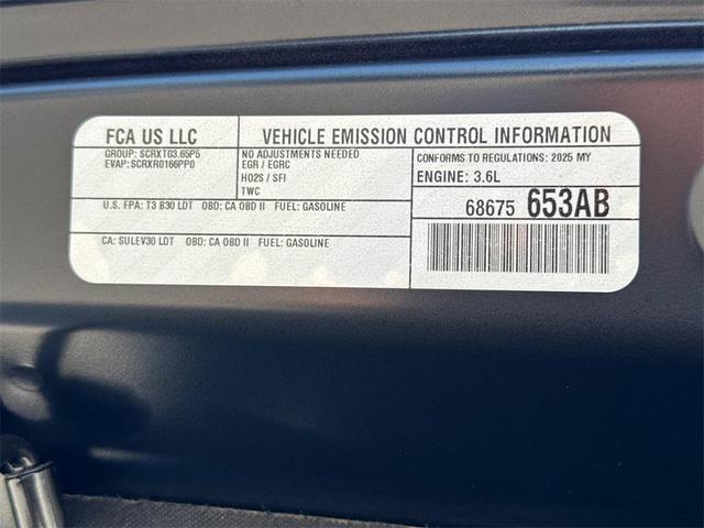 Photo of 2025 Black Clearcoat Jeep Gladiator