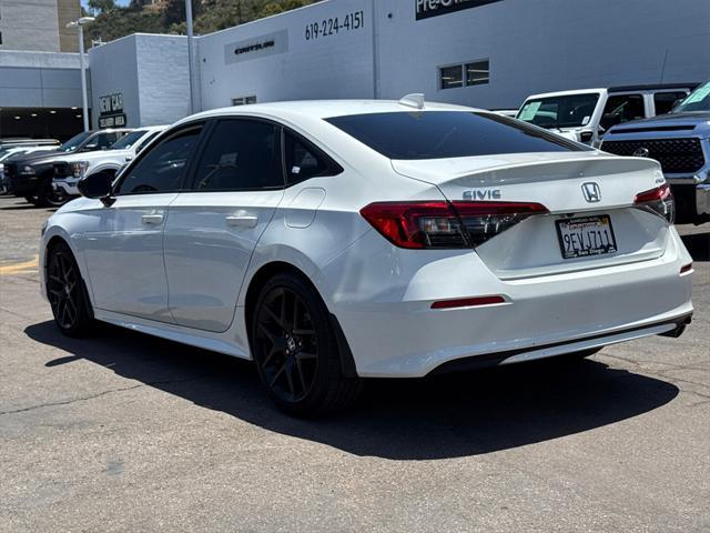 Photo of 2023 Platinum White Pearl Honda Civic