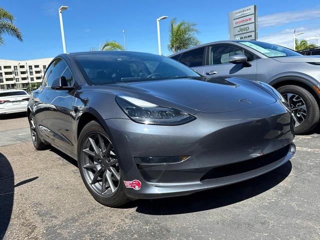 Photo of 2023 Midnight Silver Metallic Tesla Model 3