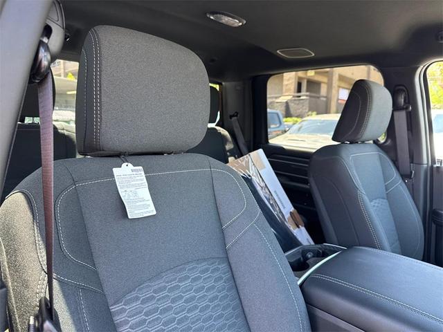 Photo of 2025 Granite Crystal Metallic Clearcoat RAM 2500