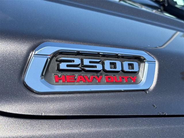 Photo of 2025 Granite Crystal Metallic Clearcoat RAM 2500