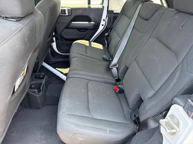 Photo of 2023 Bright White Clearcoat Jeep Wrangler