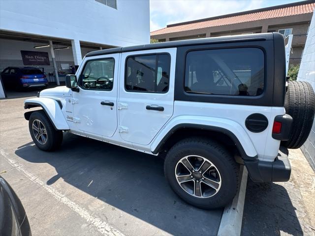 Photo of 2023 Bright White Clearcoat Jeep Wrangler