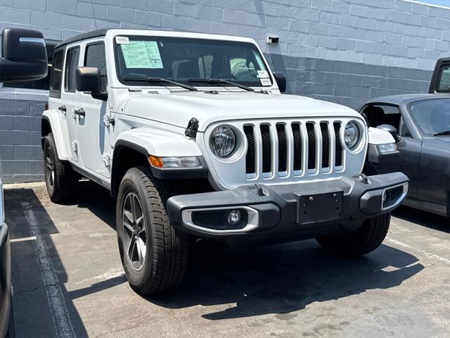 Photo of 2023 Bright White Clearcoat Jeep Wrangler