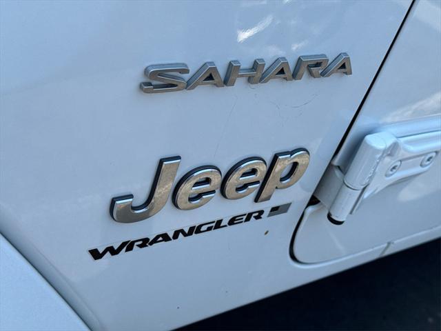 Photo of 2023 Bright White Clearcoat Jeep Wrangler
