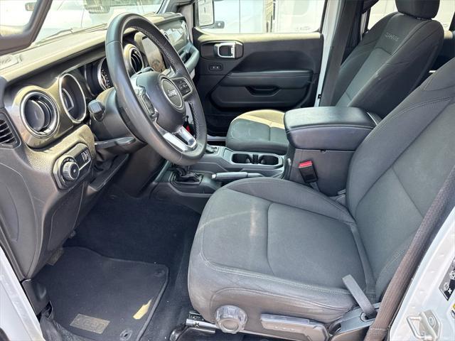 Photo of 2023 Bright White Clearcoat Jeep Wrangler