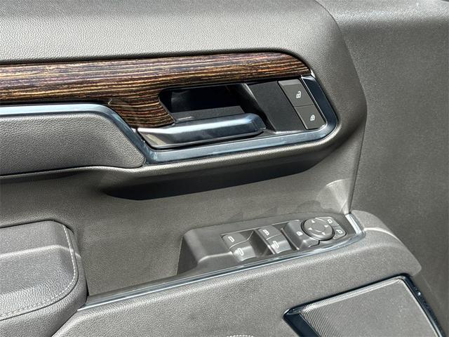 Photo of 2025 Onyx Black GMC Sierra 1500