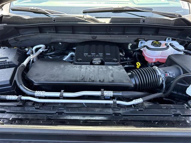 Photo of 2025 Onyx Black GMC Sierra 1500