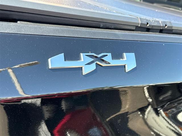 Photo of 2025 Onyx Black GMC Sierra 1500