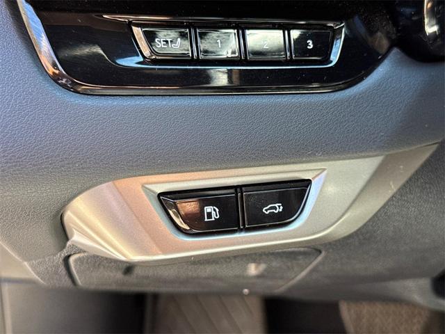 Photo of 2024 Eminent White Pearl Lexus RX 350