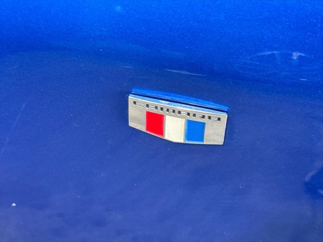 Photo of 2018 Hyper Blue Metallic Chevrolet Camaro