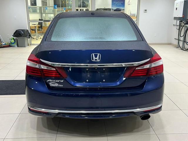 Photo of 2016 Crystal Black Pearl Honda Accord