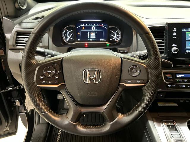 Photo of 2023 Crystal Black Pearl Honda Passport