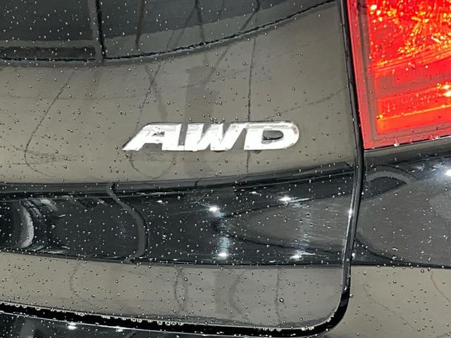 Photo of 2023 Crystal Black Pearl Honda Passport