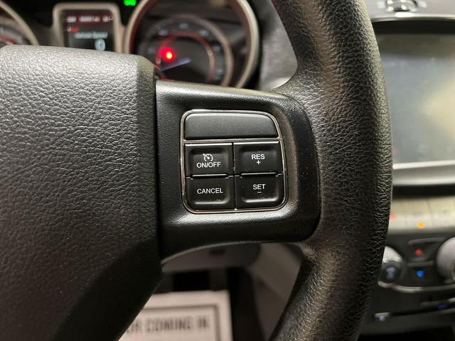 Photo of 2019 Pitch Black Clearcoat Dodge Journey