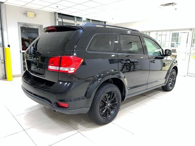 Photo of 2019 Pitch Black Clearcoat Dodge Journey