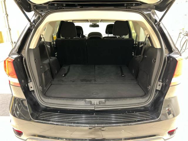 Photo of 2019 Pitch Black Clearcoat Dodge Journey