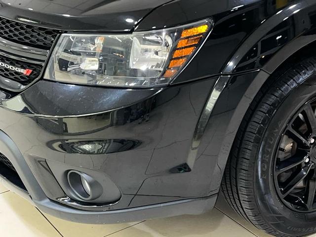 Photo of 2019 Pitch Black Clearcoat Dodge Journey