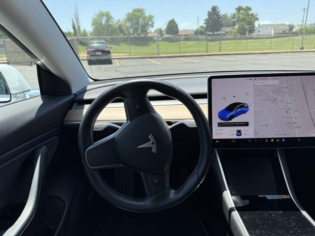 Photo of 2019 Pearl White Multi-Coat Tesla Model 3