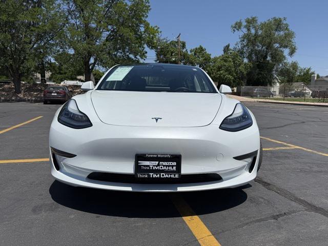 Photo of 2019 Pearl White Multi-Coat Tesla Model 3